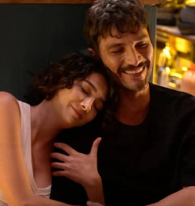 Aybüke Pusat ve İlhan Şen (Melek ve Serhat) - Halef