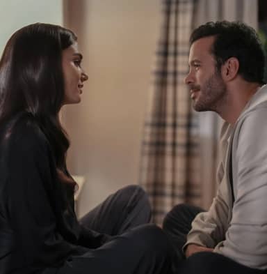 Hande Erçel ve Barış Arduç (Meyra ve Selim) - Aşk ve Gözyaşı