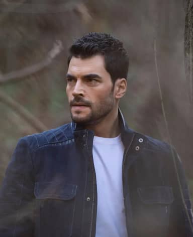 Akın Akınözü - Veliaht