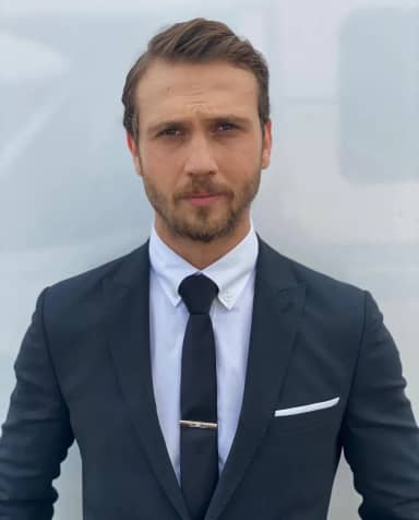 Aras Bulut İynemli - Deha