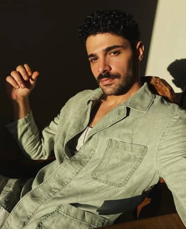 Halit Özgür Sarı - Gözleri Karadeniz