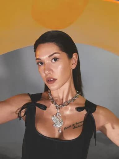Hazal Subaşı - İlk ve Son