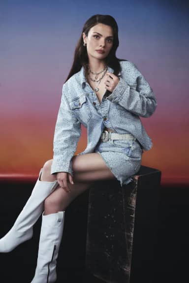 Sinem Ünsal - Uzak Şehir